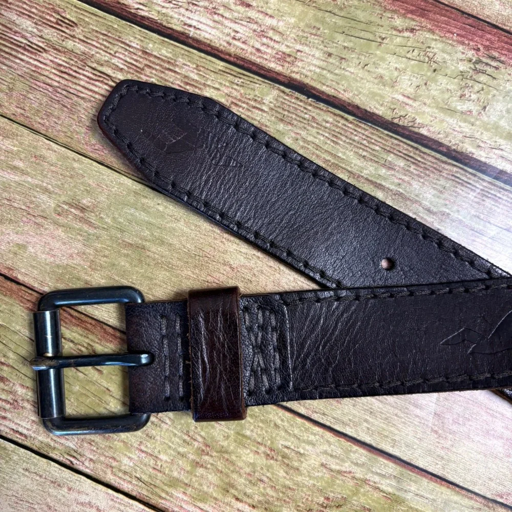 Hollister Mens Brown Leather Belt Embossed Seagull Logo Size 32 Distressed